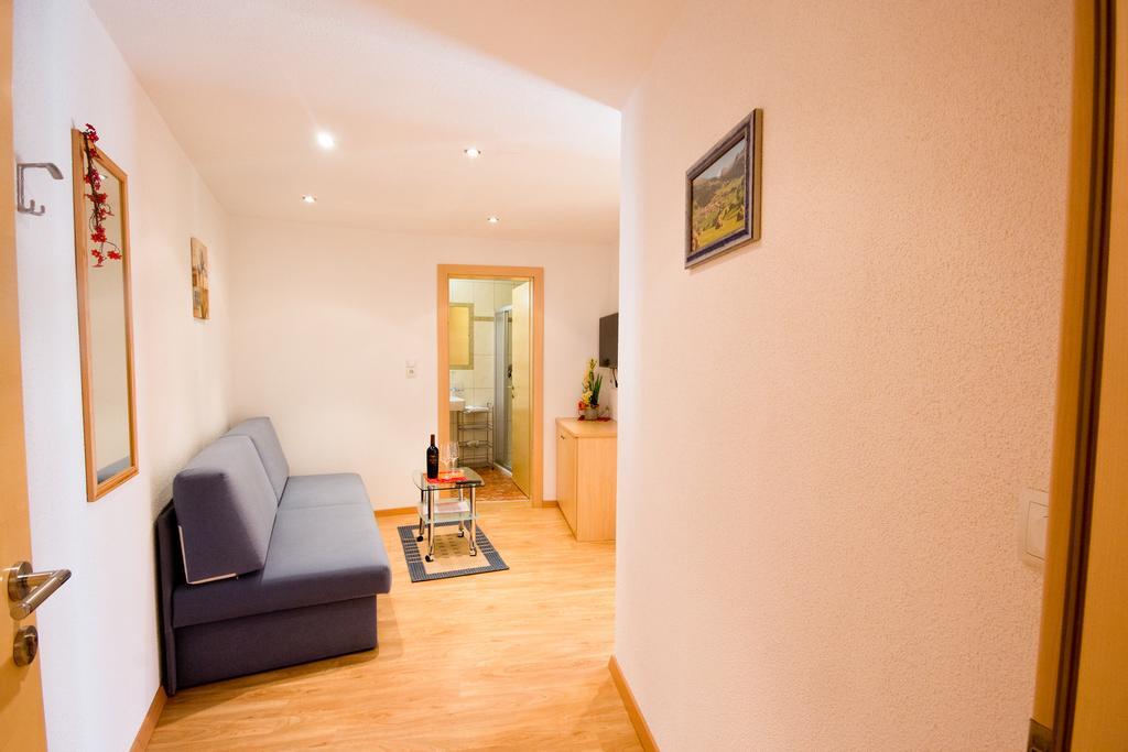 Apart Bergecho ナウダース 部屋 写真